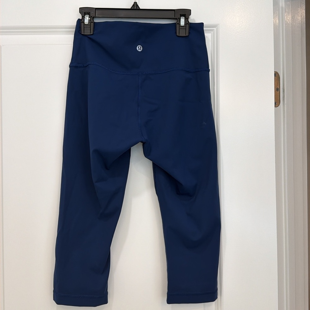 Lululemon WunderTrain High Rise Crop - Picture 2 of 2